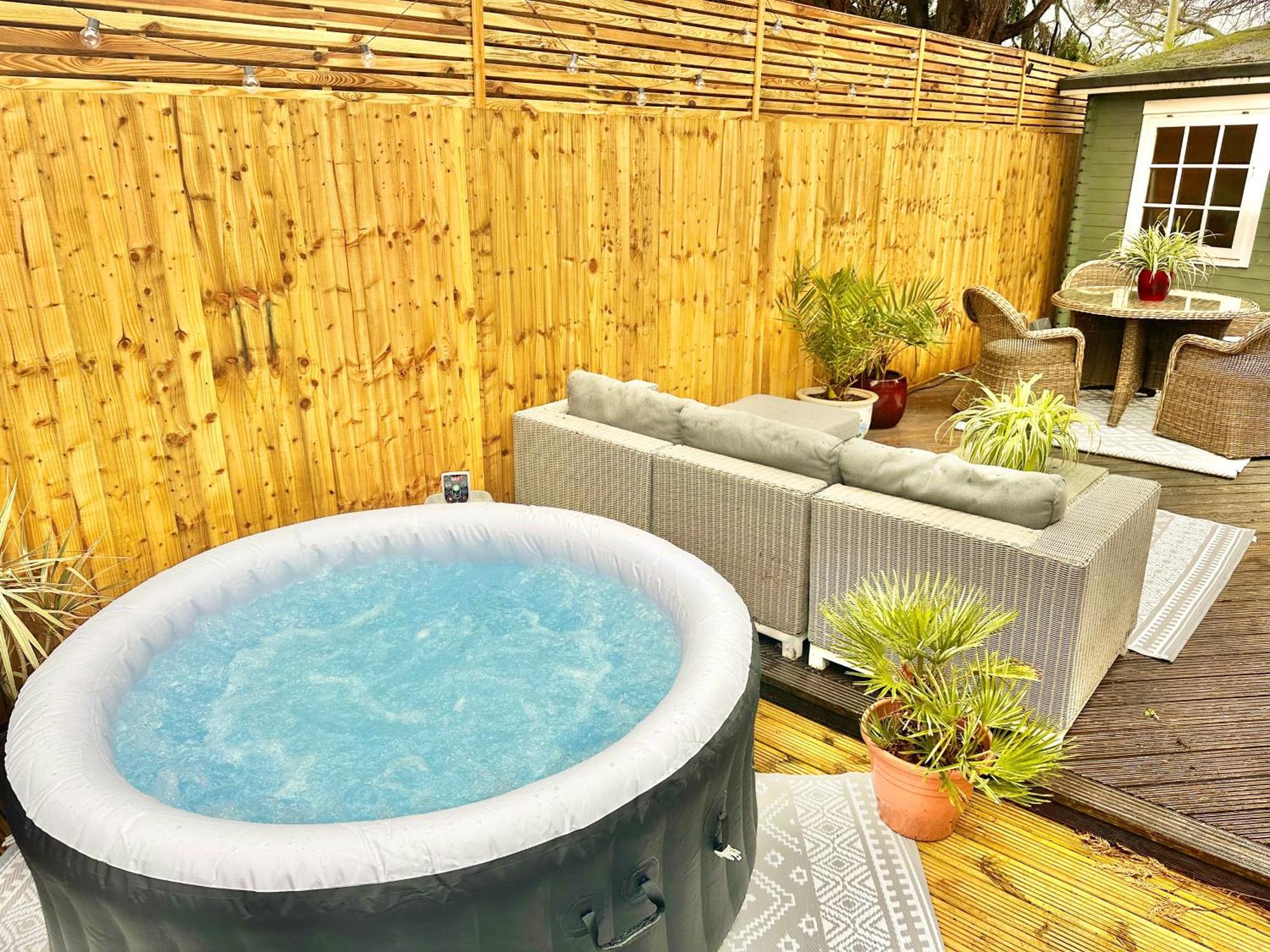 Ferienhaus Large Family With Hot Tub - Sky Sports - Water Bed - Free Parking