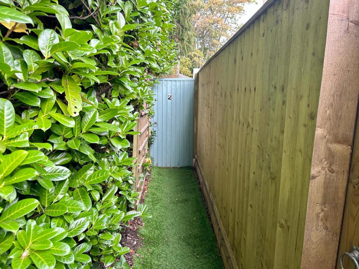 Large Family With Hot Tub - Sky Sports - Water Bed - Free Parking